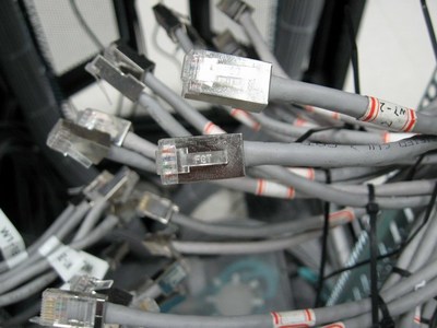 深圳公司網(wǎng)絡(luò)布線工程與監(jiān)控安裝成功案例